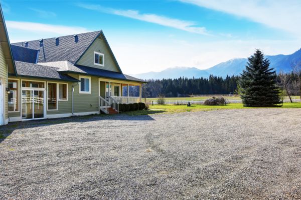 Driveway Gravel Leveling in Crestview
