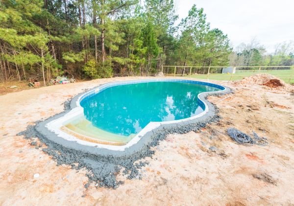 Cost of Pool Landscape Leveling in Crestview