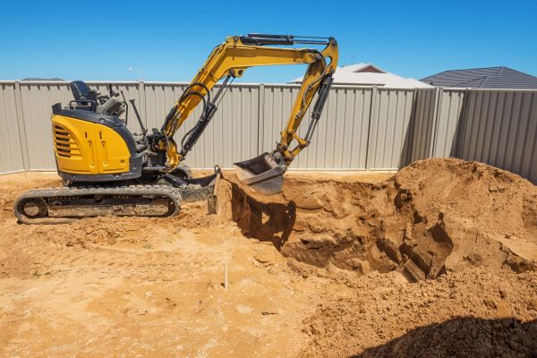 Yard Digging Service in Crestview