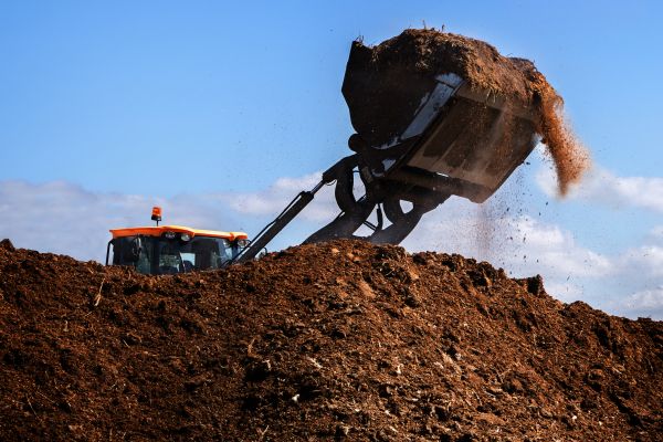 Dirt Spreading in Crestview